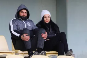 Φωτορεπορτάζ από τους οπαδούς Απόλλων και Ανόρθωσης