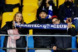 Φωτορεπορτάζ από τους οπαδούς Απόλλων και Ανόρθωσης