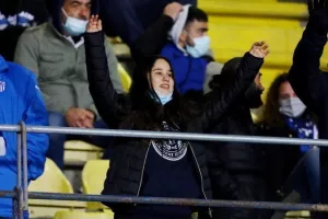 Φωτορεπορτάζ από τους οπαδούς Απόλλων και Ανόρθωσης
