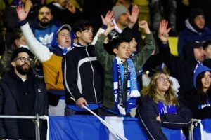 Φωτορεπορτάζ από τους οπαδούς Απόλλων και Ανόρθωσης