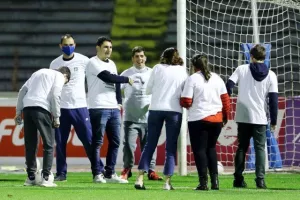 ΠΑΕΕΚ-Ολυμπιακός: Ξεφεύγει… με Μακρή! (φώτος)