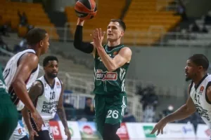 Το πίστεψε, το γύρισε, αλλά ο Χάινς του... πήρε τη μπουκιά από το στόμα