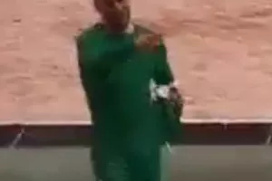 Αποθέωση και... οι φανέλες στην κερκίδα! (Φώτος/Βίντεο)