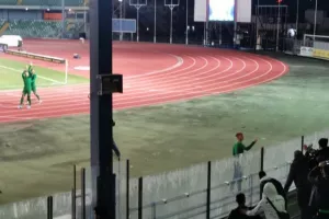 Αποθέωση και... οι φανέλες στην κερκίδα! (Φώτος/Βίντεο)