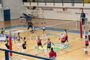 Βήμα τίτλου για Ολυμπιάδα (Νίκες για Απόλλωνα, Δικέφαλο και Νέα Σαλαμίνα)