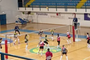 Βήμα τίτλου για Ολυμπιάδα (Νίκες για Απόλλωνα, Δικέφαλο και Νέα Σαλαμίνα)