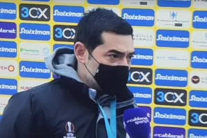 "Δεν πήραμε ένα βαθμό αλλά χάσαμε δύο / Κάποιοι μας είχαν σίγουρους..."