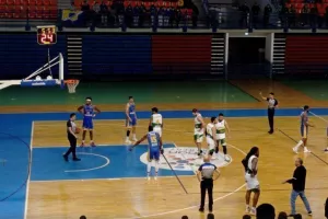 Μεγάλο ντέρμπι και πρόκριση για ΑΠΟΕΛ! (Φώτος)