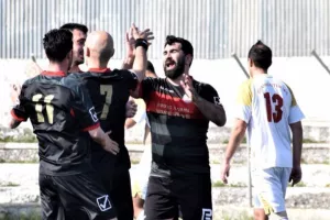 Πρωταθλήτρια η Αναγέννηση Προσφύγων!