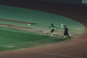 ΦΩΤΟΣ/Το 0-1 με καρφωτή κεφαλιά του Ρομό!