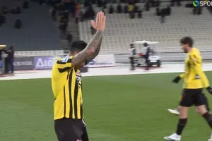 Ζήτησε συγγνώμη και αποθεώθηκε! 