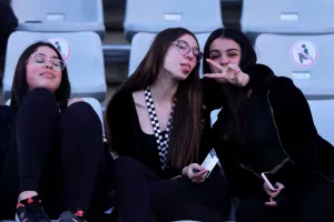 (Φωτορεπορτάζ) Ο κόσμος στο "Στέλιος Κυριακίδης"