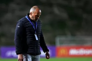 Πάφος-Απόλλων: Άσφαιρη... μάχη στο "Στέλιος Κυριακίδης" (φώτος)
