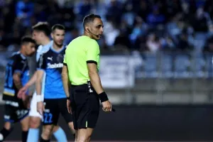 Πάφος-Απόλλων: Άσφαιρη... μάχη στο "Στέλιος Κυριακίδης" (φώτος)