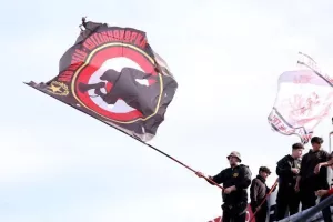 Νέα Σαλαμίνα - Καρμιώτισσα: ΑΠΟΔΡΑΣΗ με Χατζηβασίλη! (φώτος) 