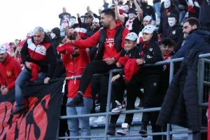 Νέα Σαλαμίνα - Καρμιώτισσα: ΑΠΟΔΡΑΣΗ με Χατζηβασίλη! (φώτος) 