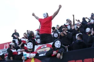 Νέα Σαλαμίνα - Καρμιώτισσα: ΑΠΟΔΡΑΣΗ με Χατζηβασίλη! (φώτος) 