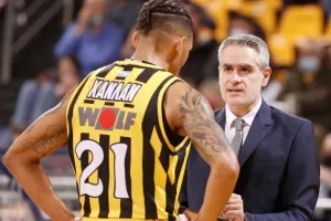 Εκτός ξανά ο Χάνλαν, δύσκολα με Προμηθέα