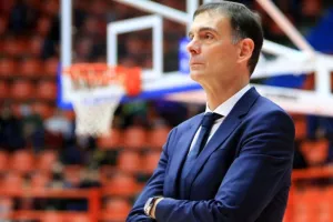 «Ββρήκαμε τα πατήματά μας και πήραμε τη νίκη»