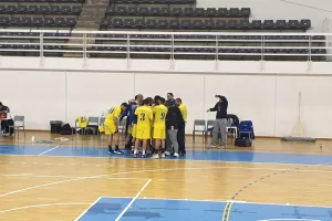 Eύκολη πρόκριση για ΑΠΟΕΛ (φώτος)