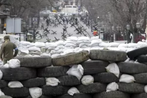 Ουκρανία: Βομβαρδισμός στρατοπέδου!