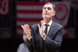 Μπαρτζώκας: "Η άμυνά μας ήταν τραγική..."