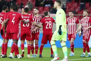 Μαρτίνς: "Μοναδικός ο Βαλμπουενά, θα ήθελα να παραμείνει"