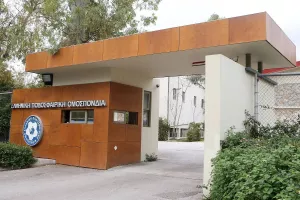 Νέα επίθεση ΕΠΟ σε Αυγενάκη: "Επιχειρεί δικτατορικές μεθόδους"