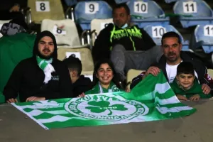 (Φωτορεπορτάζ) Ο κόσμος στο Τσίρειο