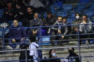 (Φωτορεπορτάζ) Ο κόσμος στο Τσίρειο