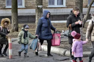 Πάνω από 100.000 άτομα δεν έχουν απομακρυνθεί από τη Μαριούπολη