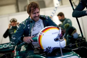 (ΚΥΠΡΟΣ) Καταγγελία του Sebastian Vettel για σημαία του ψευδοκράτους στο κράνος του! (φώτος)