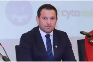 Βολές... Σπύρου: "Πρόσληψη προπονητή Εθνικής ομάδας μέσα από πολιτική παρέμβαση"