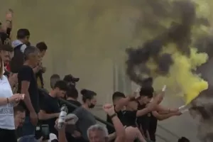 Κόσμος στα γήπεδα