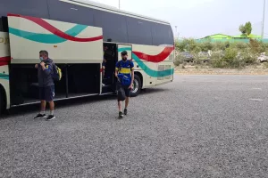 Έφθασε η αποστολή, την υποδέχθηκαν οι ΑΠΟΕΛίστες (βίντεο/φώτος)