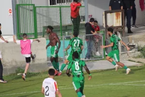 Ολυμπιάς 1-0 Νέα Σαλαμίνα: O Μουάνγκα "σόκαρε" τους "ερυθρόλευκους"! (φώτος)