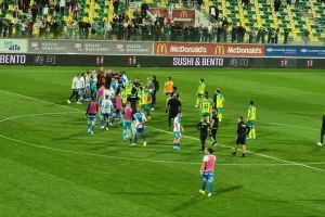 Τέλος και σύρραξη! (φώτος) 