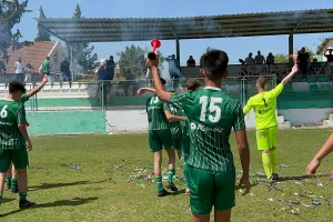 ΦΩΤΟΡΕΠΟΡΤΑΖ/πανηγυρισμοί των πρωταθλητών