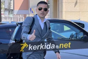 Ο Μίλοραντ Μάζιτς στα γραφεία της ΚΟΠ