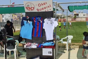 Μεγάλο... βυσσινί Fan Day για καλό σκοπό! (φωτός)