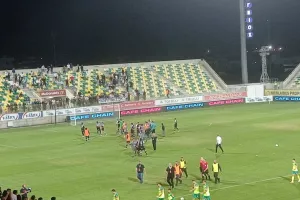 Αποδοκιμασίες και αποθέωση στην "ΑΡΕΝΑ" (ΒΙΝΤΕΟ)