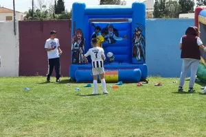 Μεγάλο... βυσσινί Fan Day για καλό σκοπό! (φωτός)