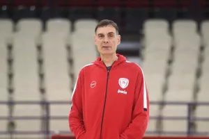 Μπαρτζώκας: «Έχουμε μεγαλύτερη πίεση από την Μονακό»