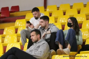 Οι παίχτες του ΑΠΟΕΛ είδαν… Κεραυνό