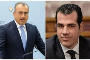 Ανόρθωση/Φιλικό με... Υπουργούς
