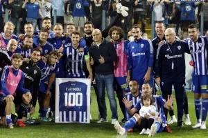 "Respect" στον αρχηγό/φώτο