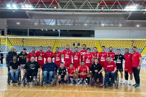 Οι "ερυθρόλευκοι" μια ανάσα από το φάϊναλ -φορ
