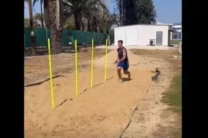 Δουλειά στην άμμο ο Ντέβι (βίντεο)
