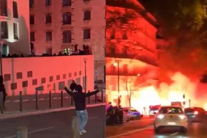Άγριο ξύλο στη Μασσαλία: Οπαδοί ΠΑΟΚ και Παρτιζάν πλακώθηκαν με οπαδούς Μαρσέιγ και ΑΕΚ