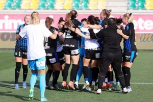 ΦΩΤΟΡΕΠΟΡΤΑΖ/Έστησαν πάρτι τα κορίτσια του Απόλλωνα!